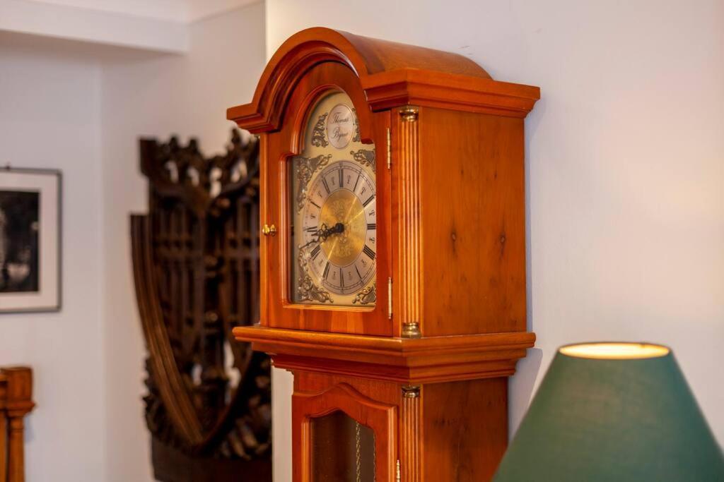 ロンドンOutstanding Antique 1Br Flat In Sohoアパートメント エクステリア 写真